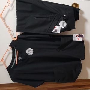 NWT Set of XL Scrubs. Cuddl Duds Climate Right.